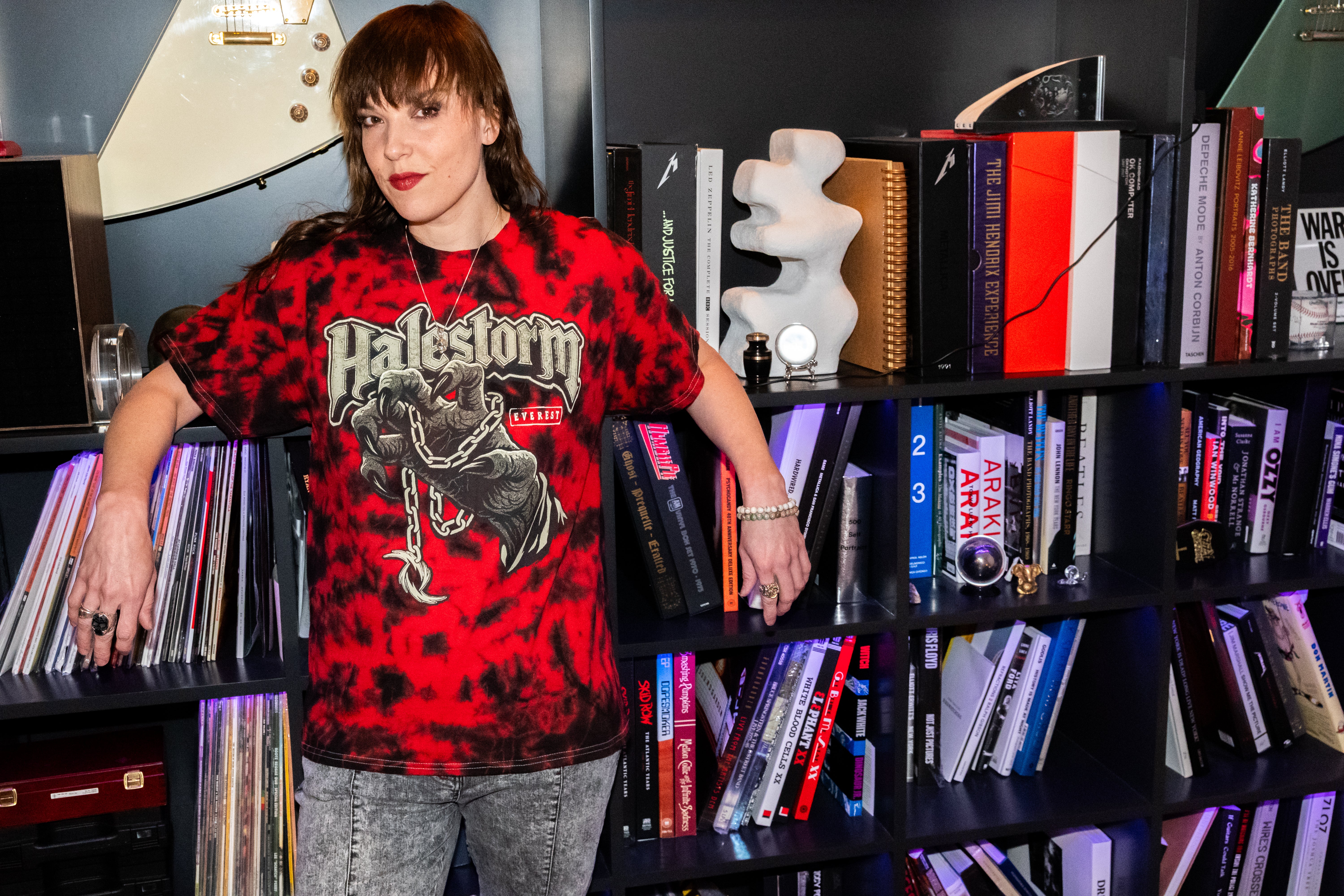Claw Everest T-Shirt (Crystal Dye) – Halestorm Store