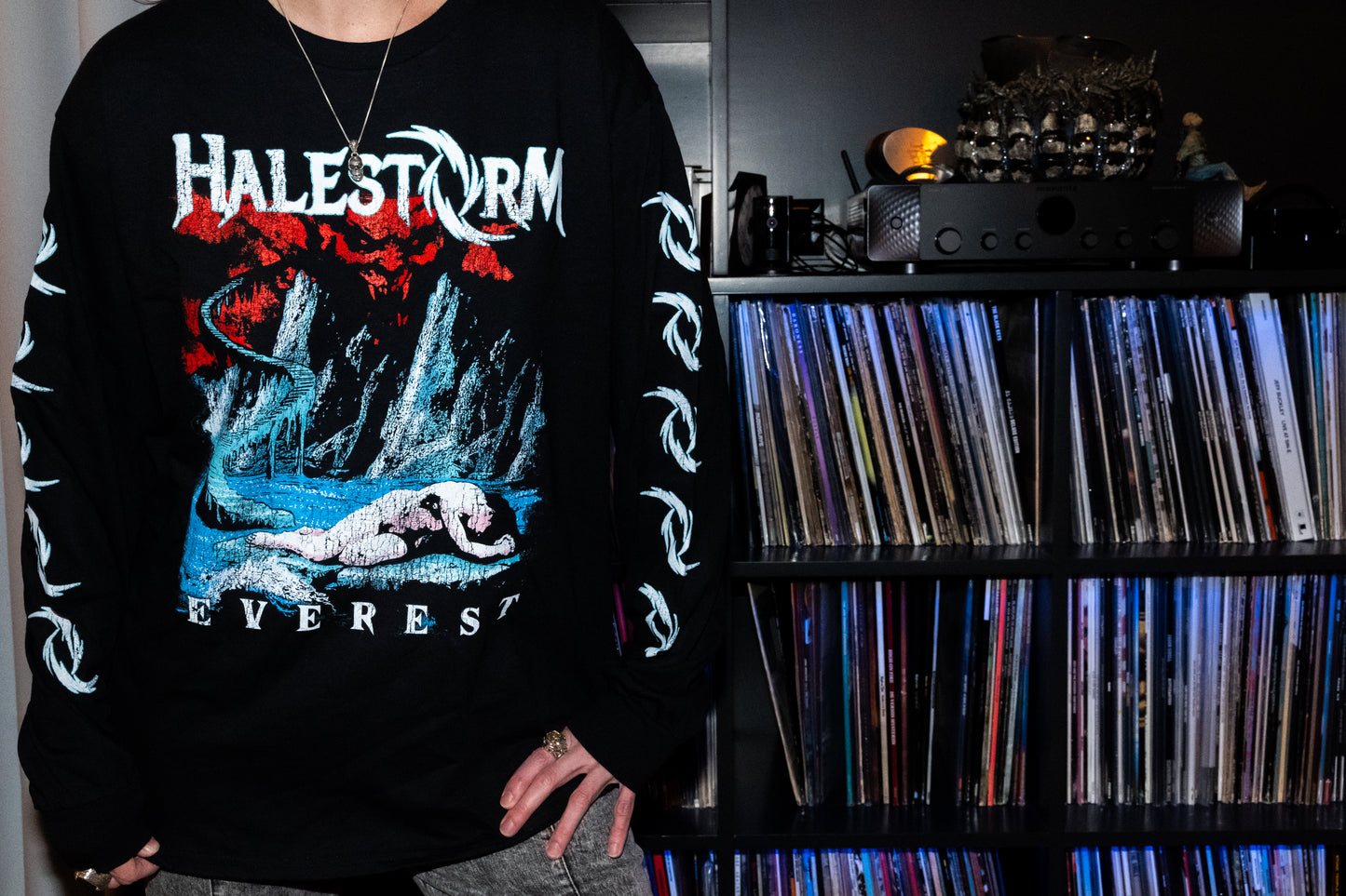 Distressed Everest Long Sleeve (Black)